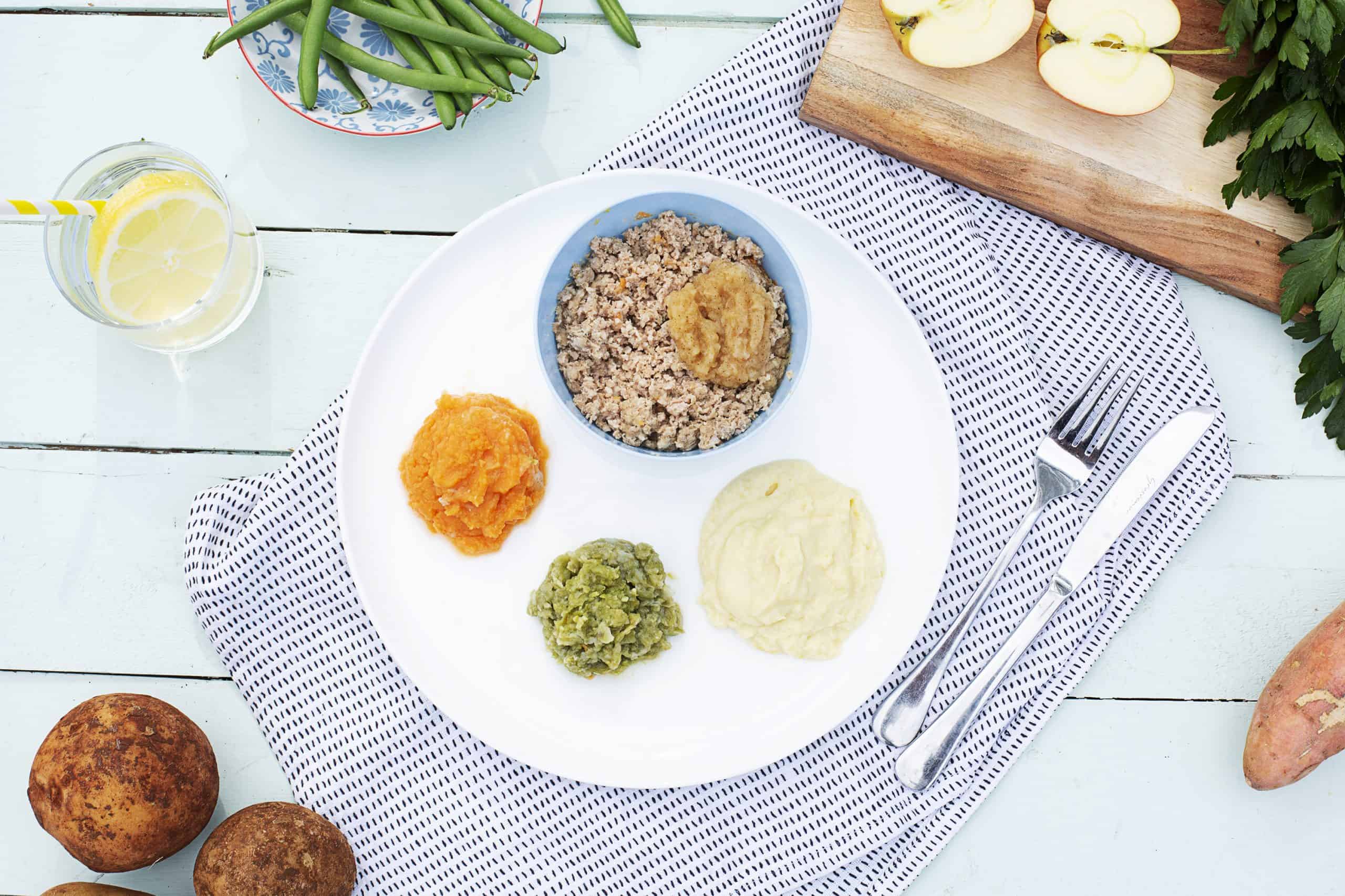 Roast Pork With Gravy & Apple Sauce Mm